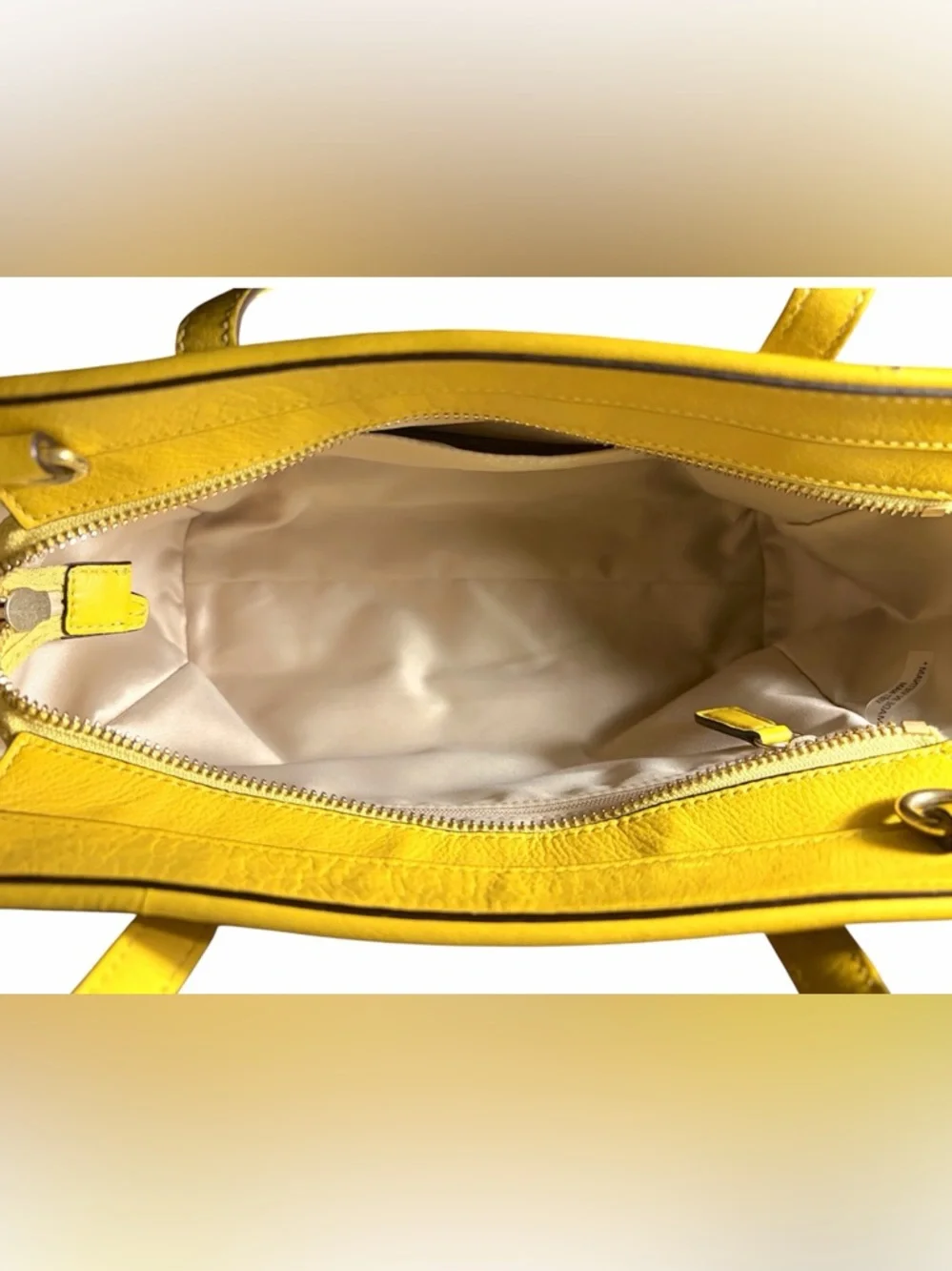 Coach Taylor Leather Bette Small Tote Crossbody Sunflower Yellow - Picture 3 of 4